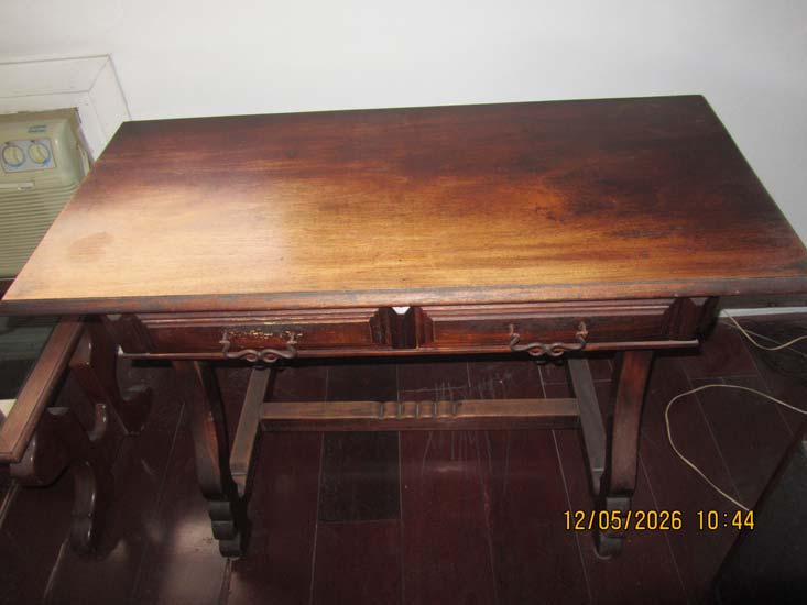 MESA APARADOR MADEIRA