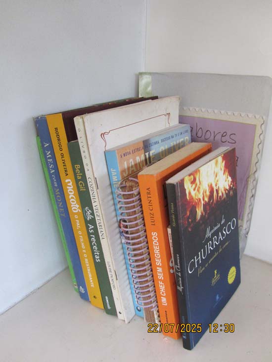 LIVROS VARIADOS