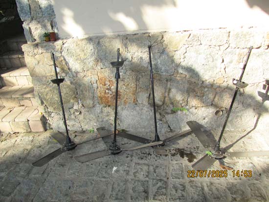 VENTILADORES VARIADOS