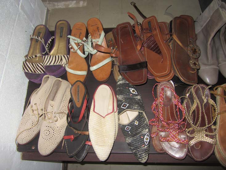 ROUPAS SAPATOS E BOLSAS