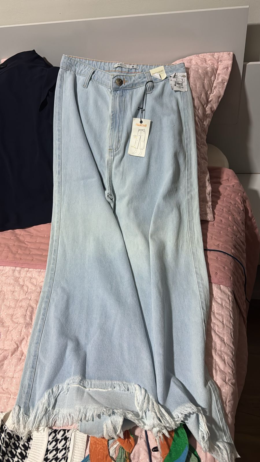 ROUPAS E SAPATOS