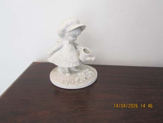 ESCULTURAS E ESTATUETAS