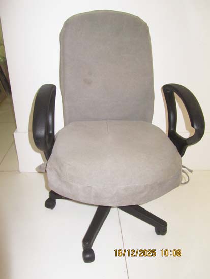 CADEIRA ESCRITORIO RODINHAS