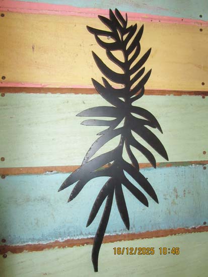 ESCULTURAS E ESTATUETAS