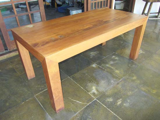 MESA E BANCO MADEIRA MACICA