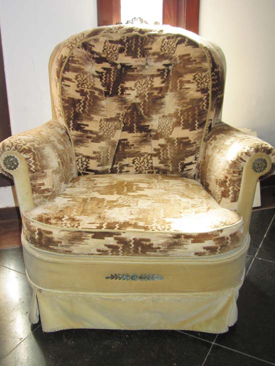 POLTRONAS BRACO CAMURCA BEGE