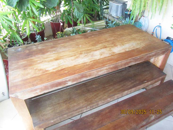 MESA E 2 BANCOS MADEIRA GRANDES