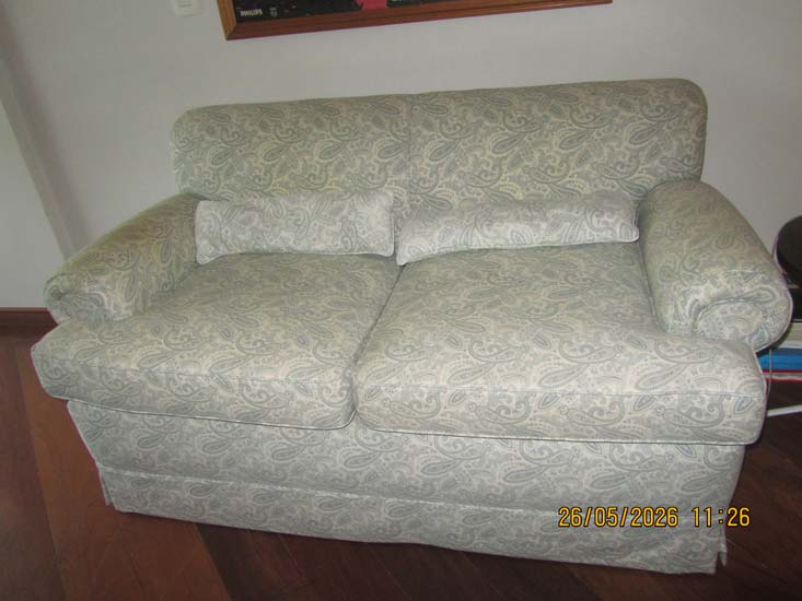 SOFA 2 LUGARES ESTAMPADO