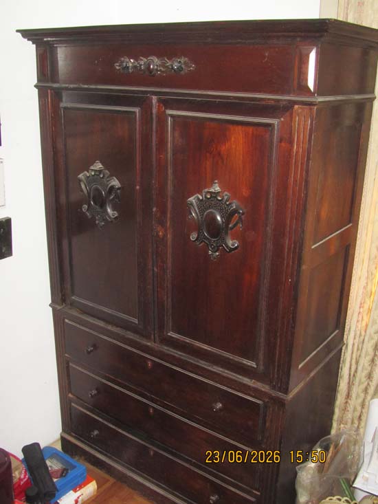 GUARDA ROUPA MADEIRA 2 PORTAS