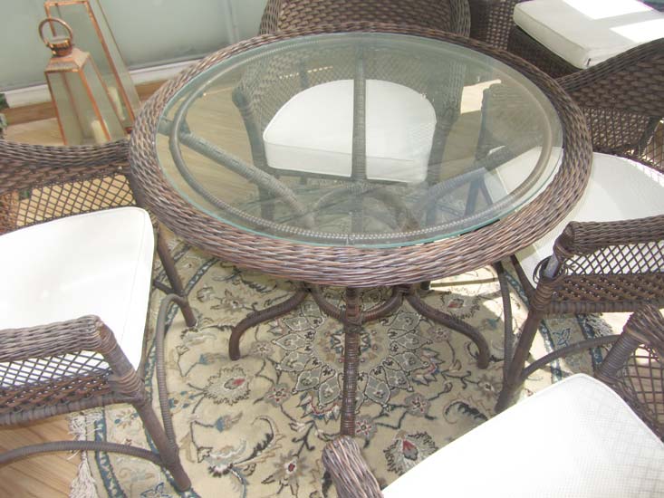 CONJUNTO MESA E 4 CADEIRAS VIME