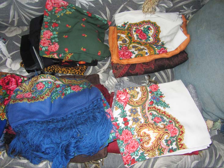 ROUPAS BOLSAS E TECIDOS