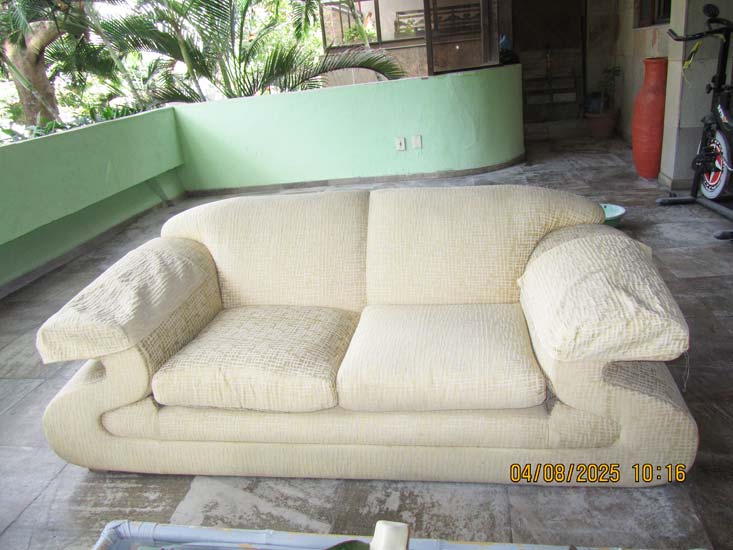 SOFAS BEGE 2 LUGARES