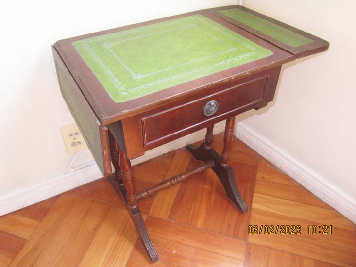 MESAS LATERAIS COM ABAS MADEIRA